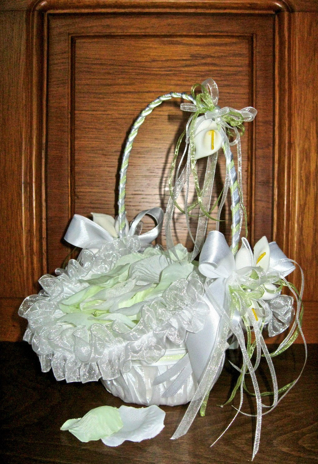 Wedding Basket "white Calla" With Rose Leafs, Flower Girl Basket
